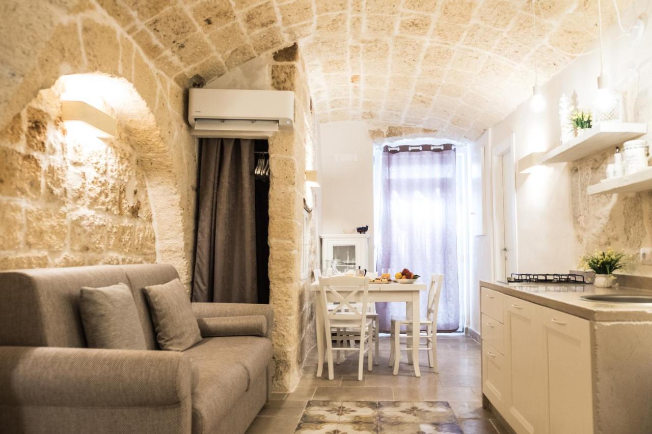 Dimore Del Borgo Antico - Il Sottano Monopoli Exterior photo